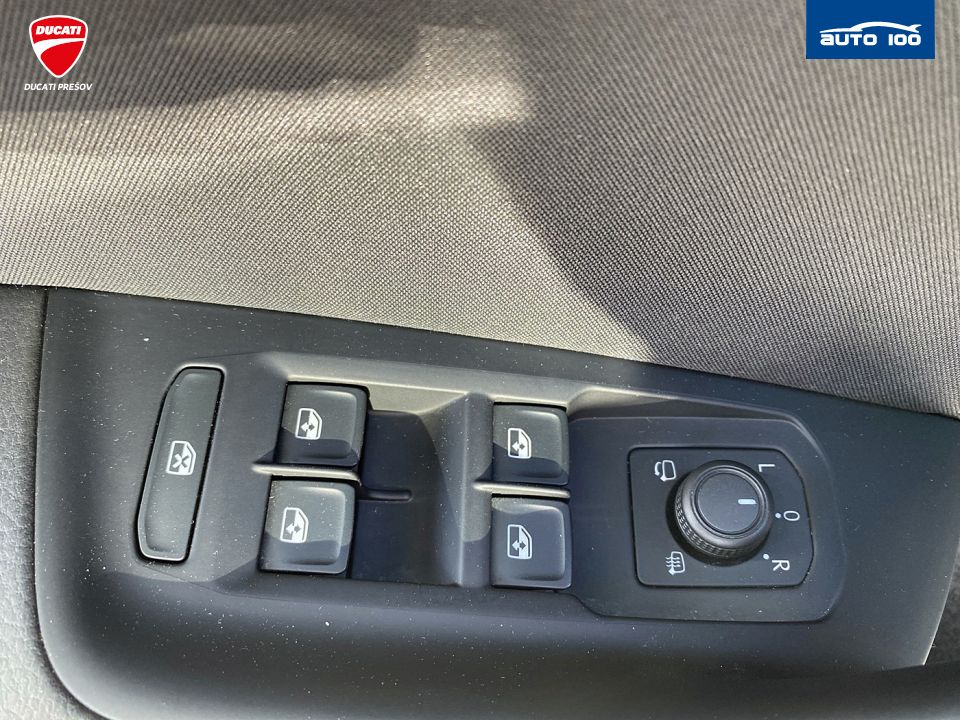 Volkswagen Passat Variant Business 2.0 TDI SCR 110kW 7- DSG