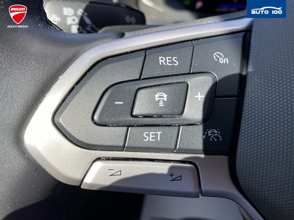 Volkswagen Passat Variant Business 2.0 TDI SCR 110kW 7- DSG