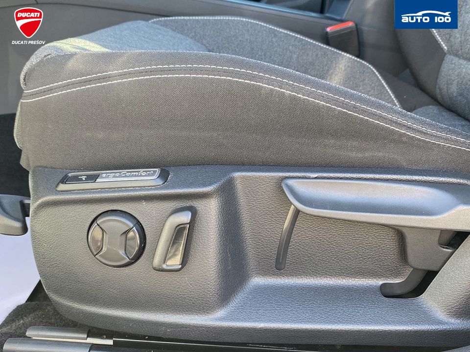 Volkswagen Passat Variant Business 2.0 TDI SCR 110kW 7- DSG