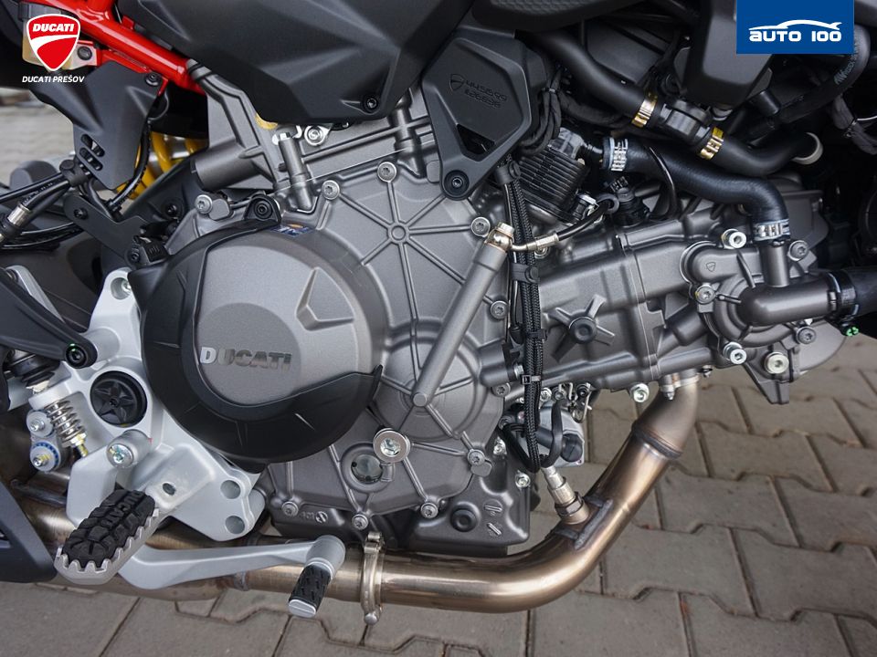 Ducati Hypermotard V2 RED