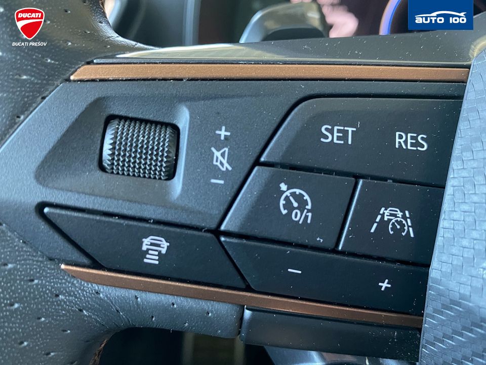 Cupra Formentor VZ 1.4 eTSI e-HYBRID 180kW