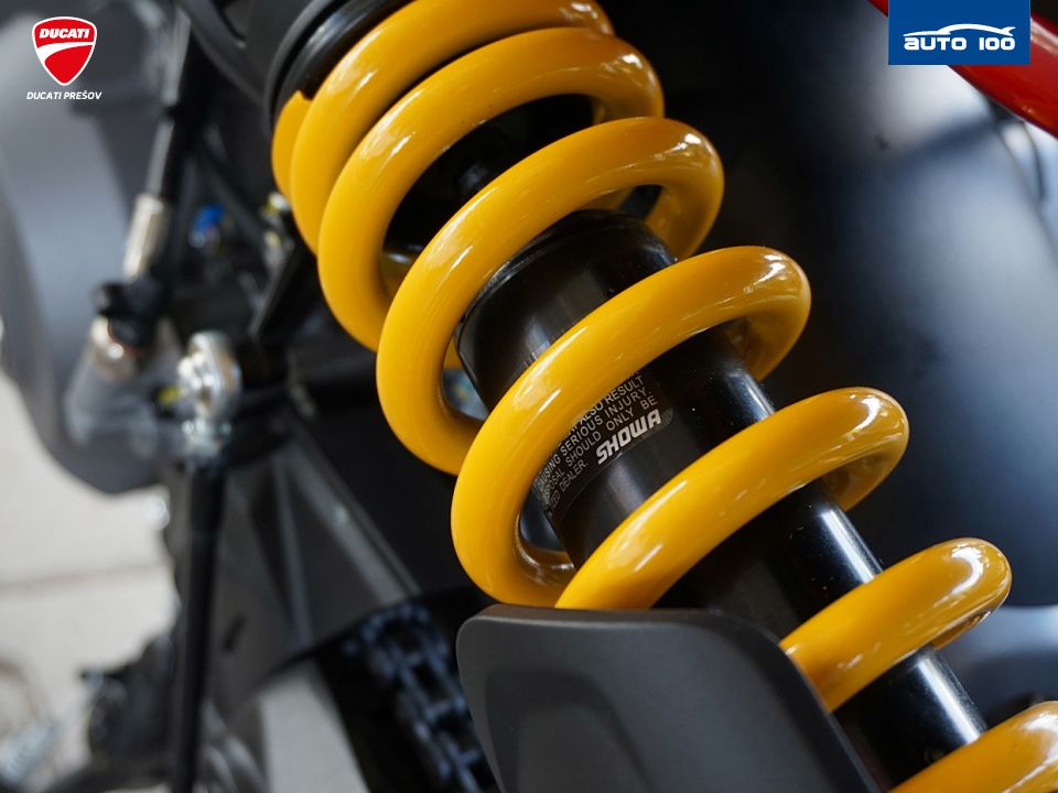 Ducati Monster 896