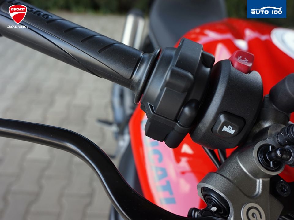 Ducati Monster 896