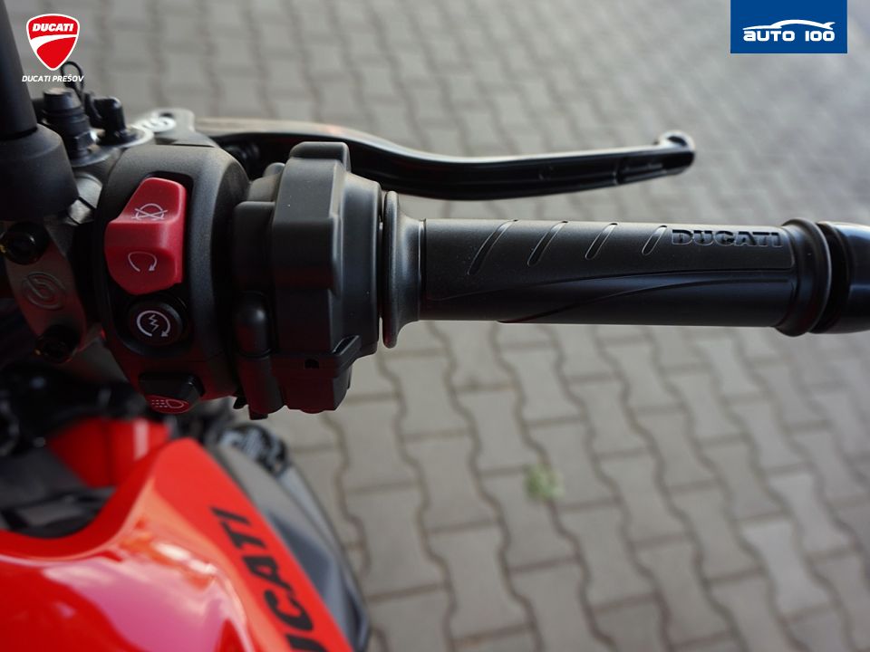 Ducati Monster 896