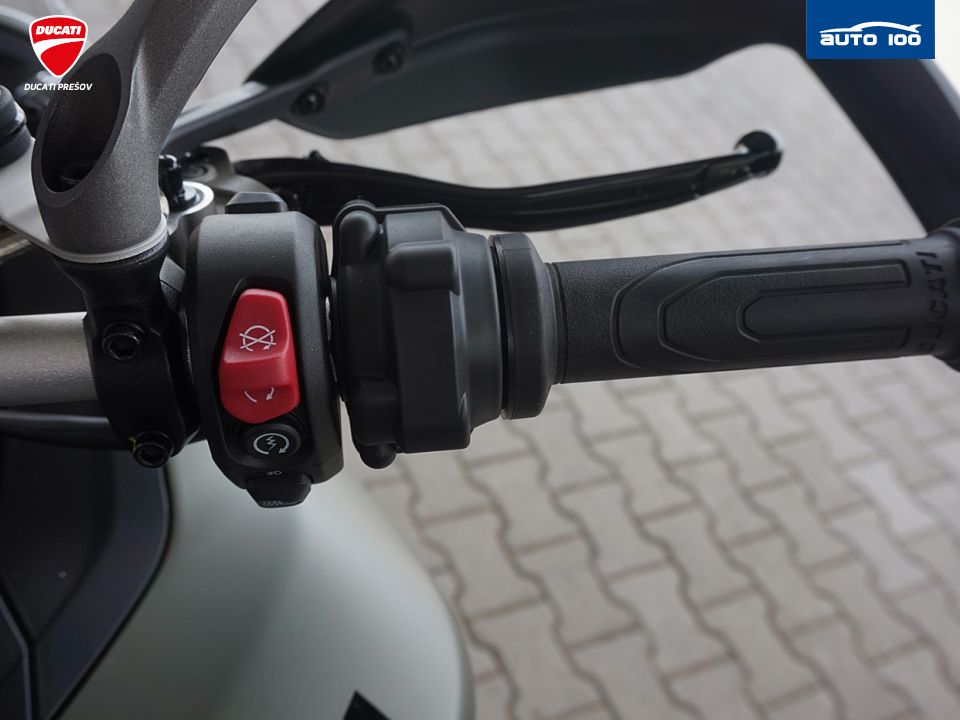 Ducati Multistrada V2S Storm Green