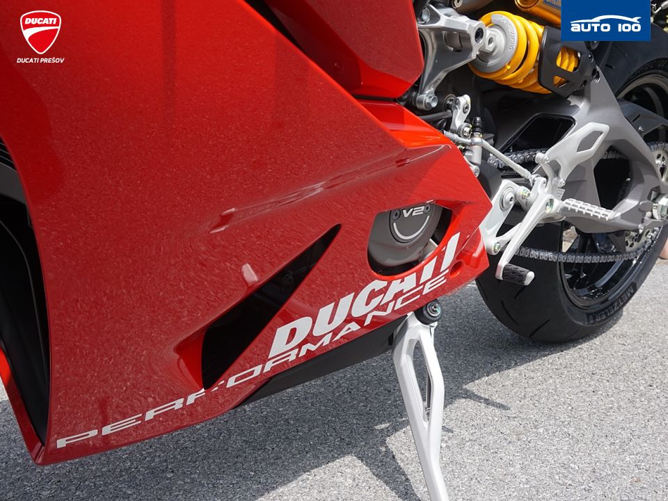 Ducati Panigale V2S Red