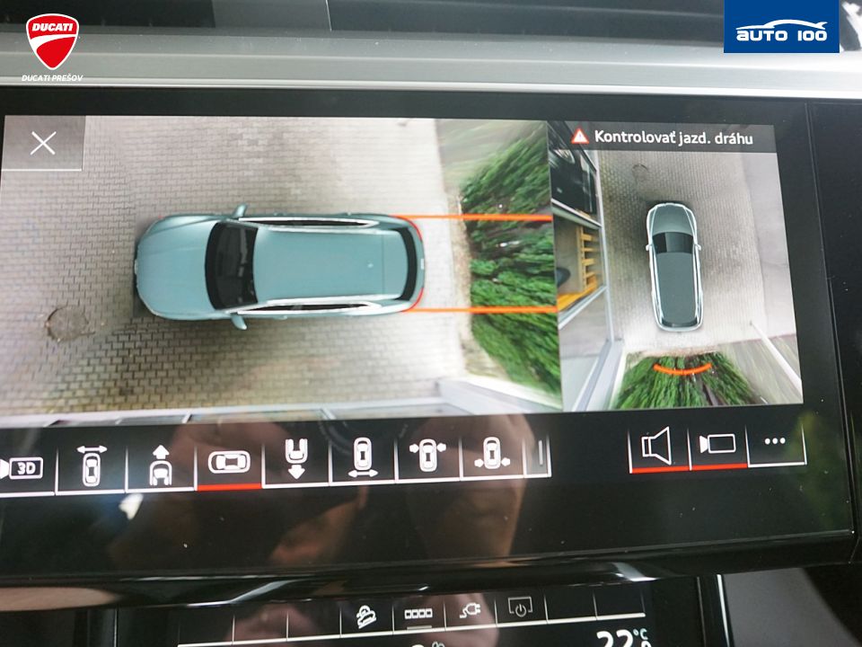 Audi e-tron S line quattro 50 electric 230kW