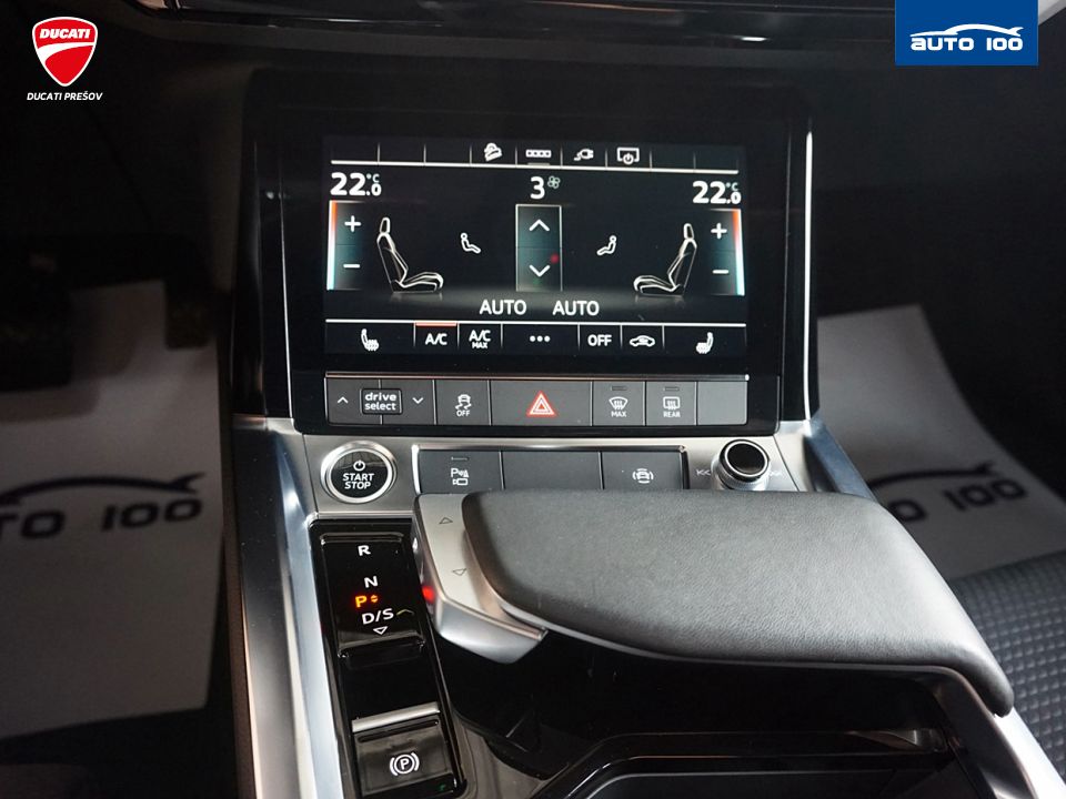 Audi e-tron S line quattro 50 electric 230kW