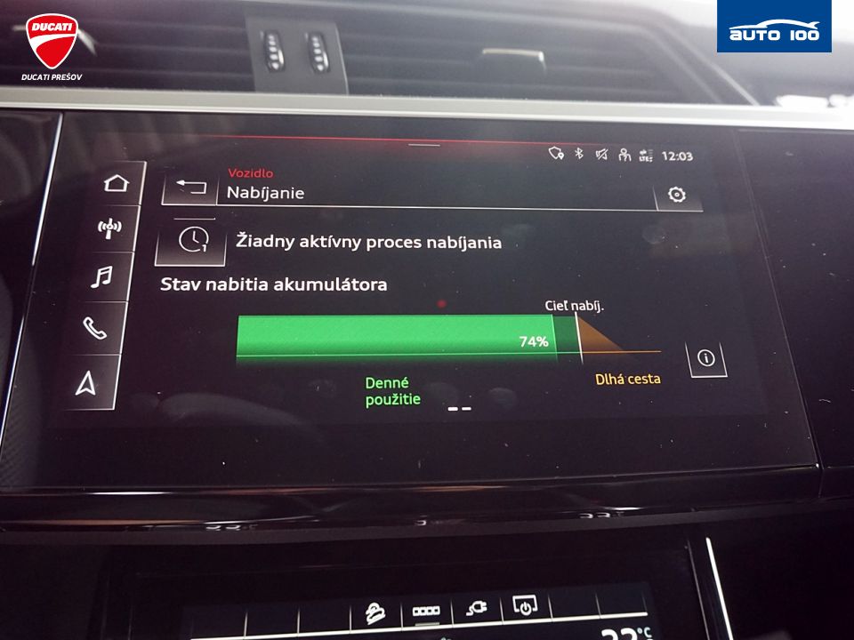 Audi e-tron S line quattro 50 electric 230kW