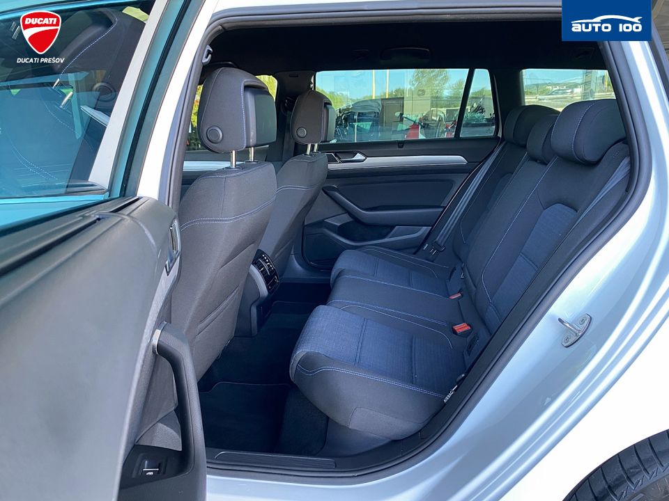 Volkswagen Passat R-Line GTE Variant 1.4 e/TSI eHybrid 160kW 6- DSG