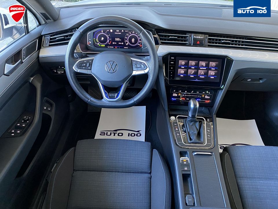 Volkswagen Passat R-Line GTE Variant 1.4 e/TSI eHybrid 160kW 6- DSG