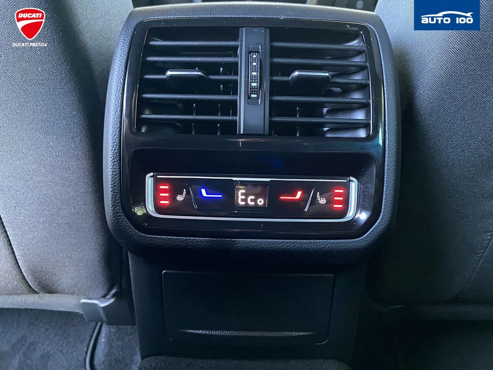 Volkswagen Passat R-Line GTE Variant 1.4 e/TSI eHybrid 160kW 6- DSG