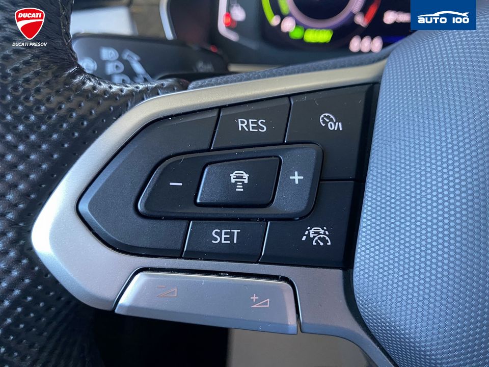 Volkswagen Passat R-Line GTE Variant 1.4 e/TSI eHybrid 160kW 6- DSG