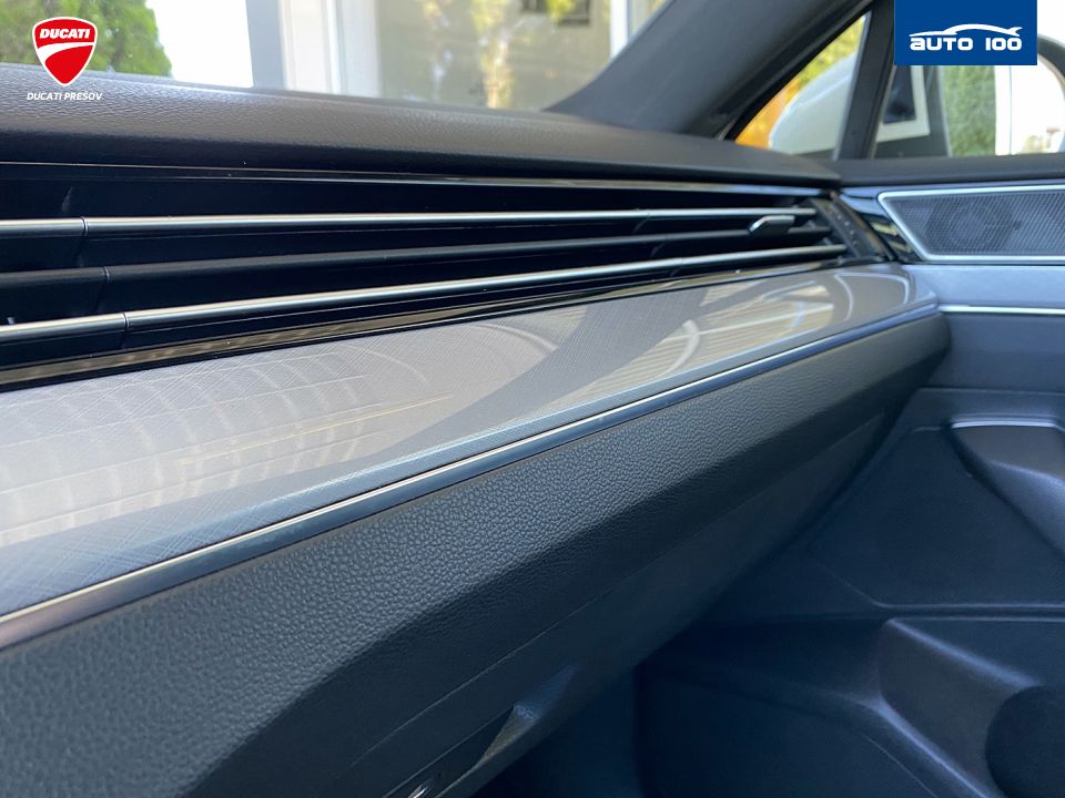 Volkswagen Passat R-Line GTE Variant 1.4 e/TSI eHybrid 160kW 6- DSG