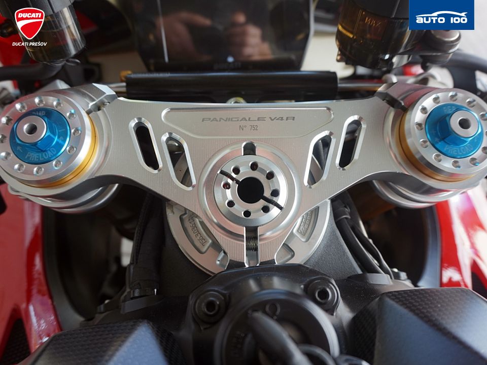 Ducati Panigale V4 R