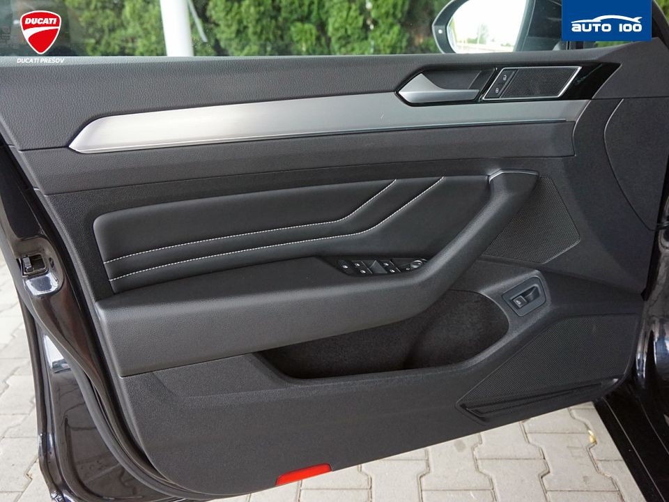 Passat Variant Elegance 2.0 TDI SCR 110kW 7-speed DSG