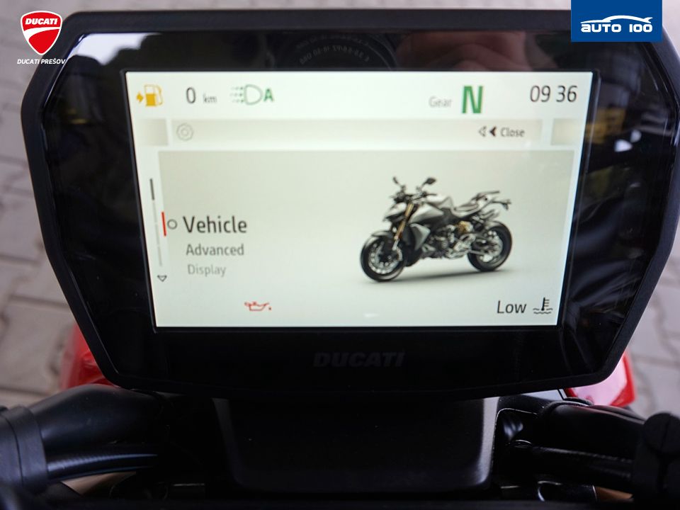 Ducati Streetfighter V2S Yellov