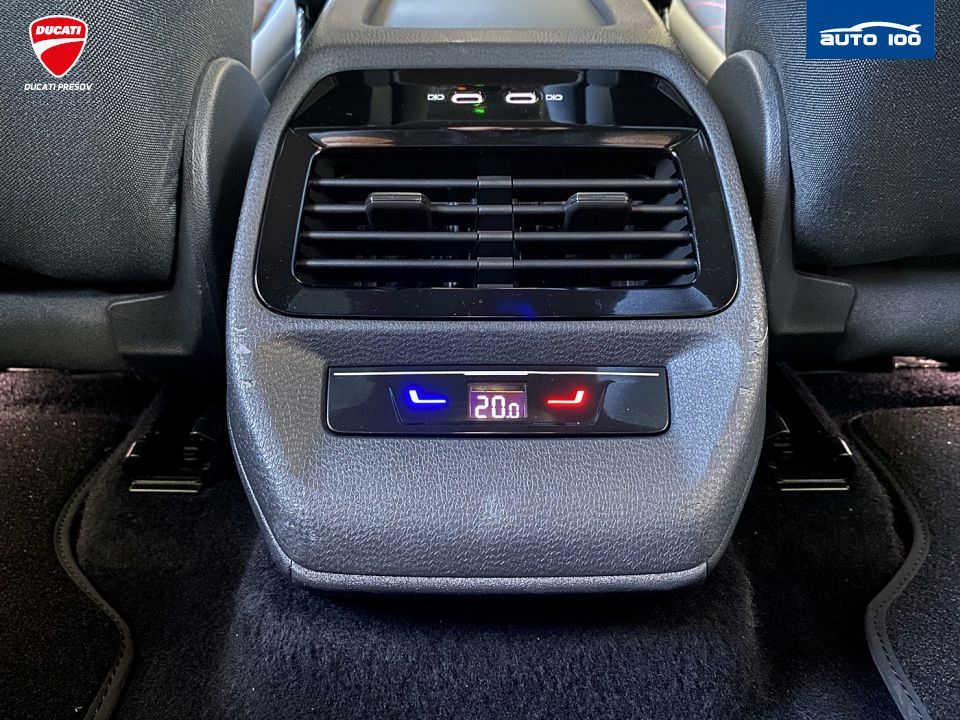 Volkswagen ID.5 GTX 4Motion electric 220kW