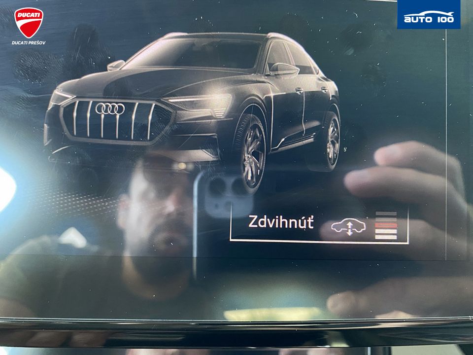 Audi E-tron Sportback advanced quattro 55 electric 300kW