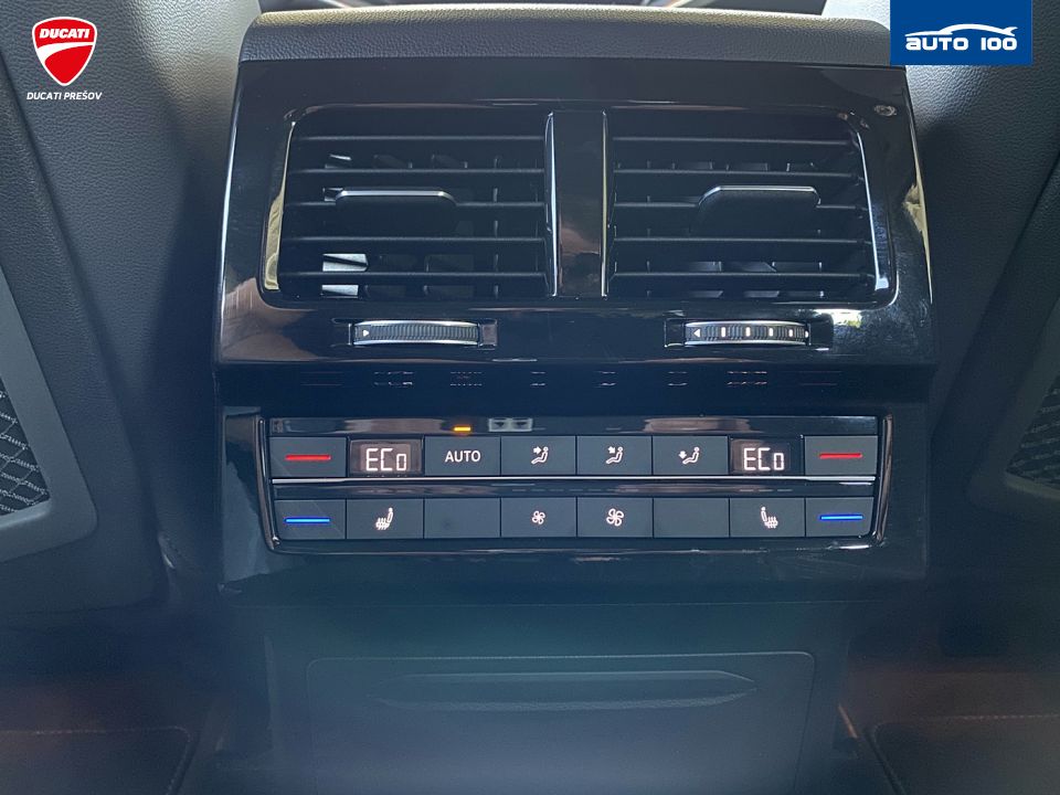 Volkswagen Touareg R-Line 4Motion 3.0 TDI SCR 170kW