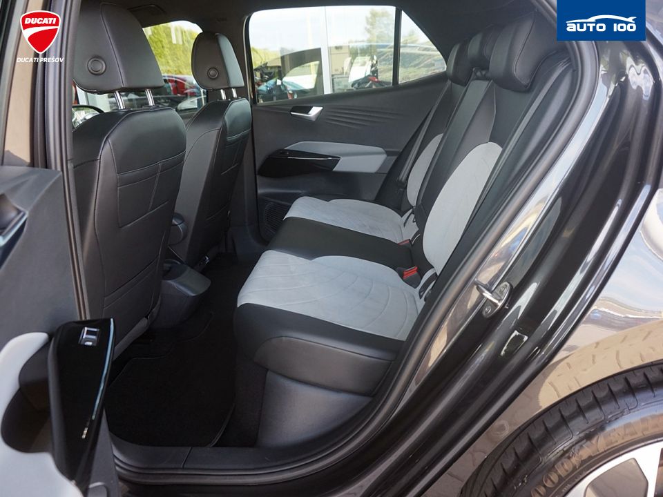 Volkswagen ID.3 Pure Performance electric 110kW 1-speed automatic