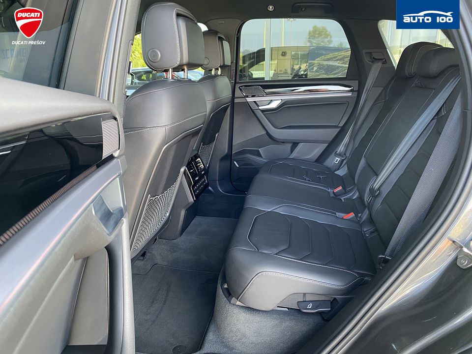 Volkswagen Touareg R-Line 4Motion 3.0 TDI SCR 170kW 8-speed