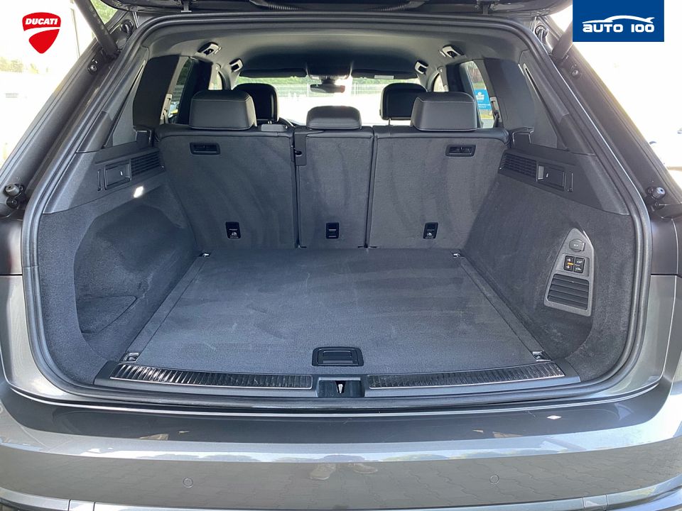 Volkswagen Touareg R-Line 4Motion 3.0 TDI SCR 170kW 8-speed