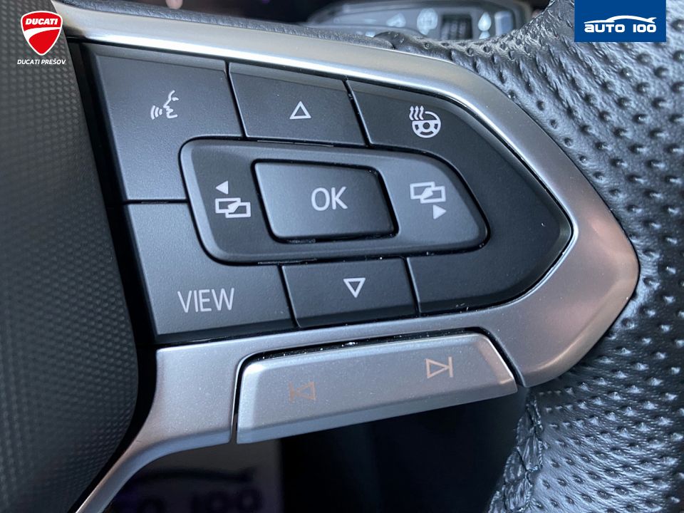 Volkswagen Touareg R-Line 4Motion 3.0 TDI SCR 170kW 8-speed