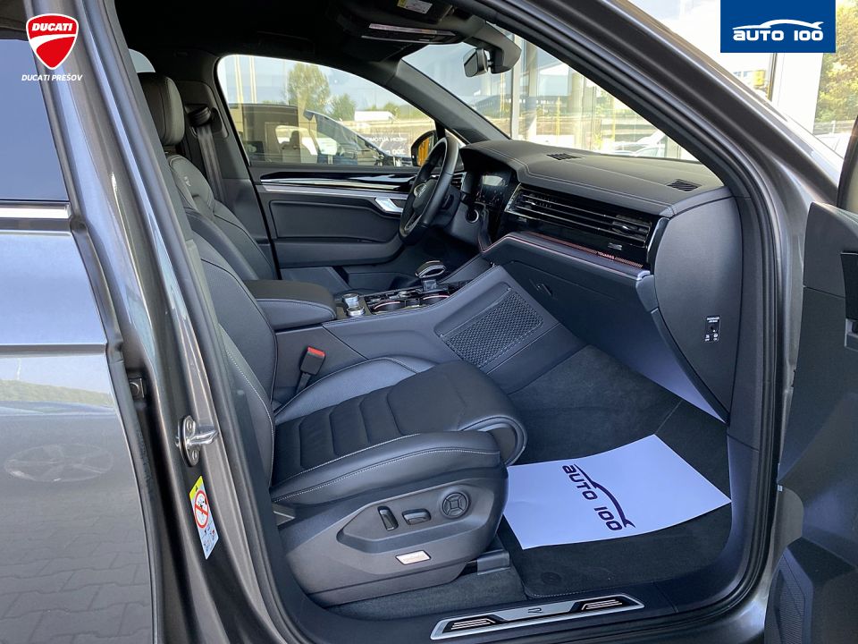 Volkswagen Touareg R-Line 4Motion 3.0 TDI SCR 170kW 8-speed
