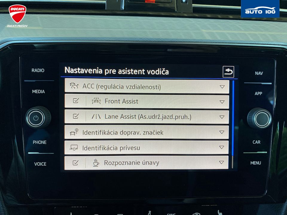 Volkswagen Passat Variant Business 2.0 TDI SCR 110kW 7-DSG
