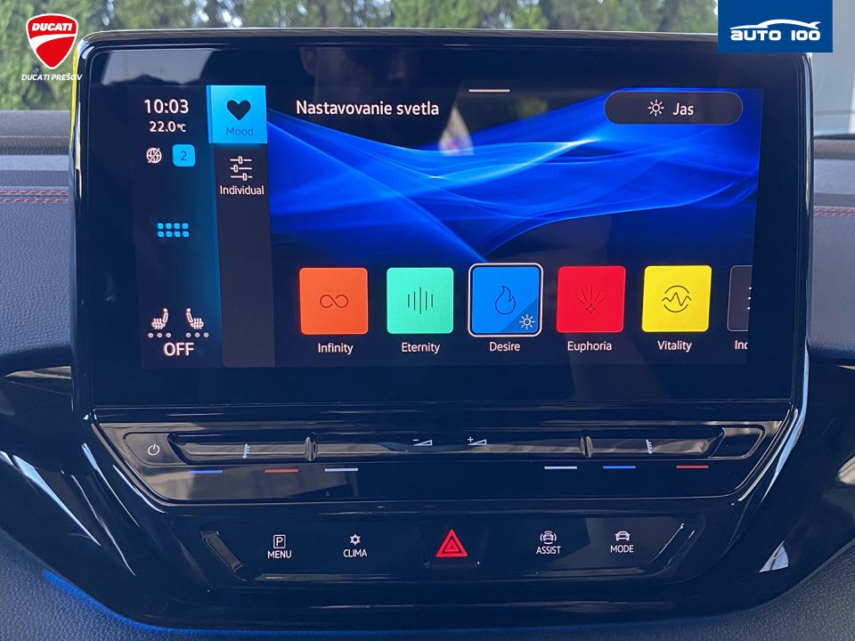 Volkswagen ID.4 GTX 225kW, Tepelné čerpadlo, Matrix-Beam