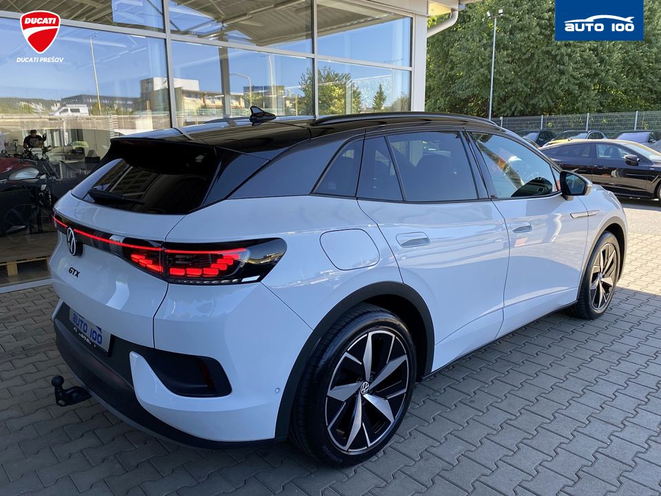 Volkswagen ID.4 GTX 225kW, Tepelné čerpadlo, Matrix-Beam