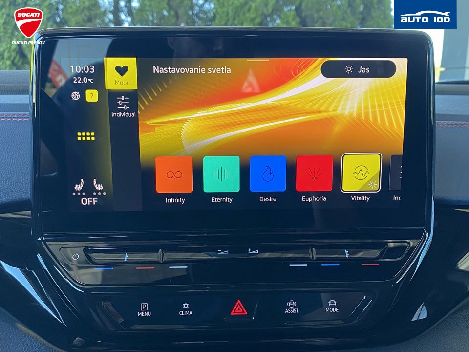 Volkswagen ID.4 GTX 225kW, Tepelné čerpadlo, Matrix-Beam