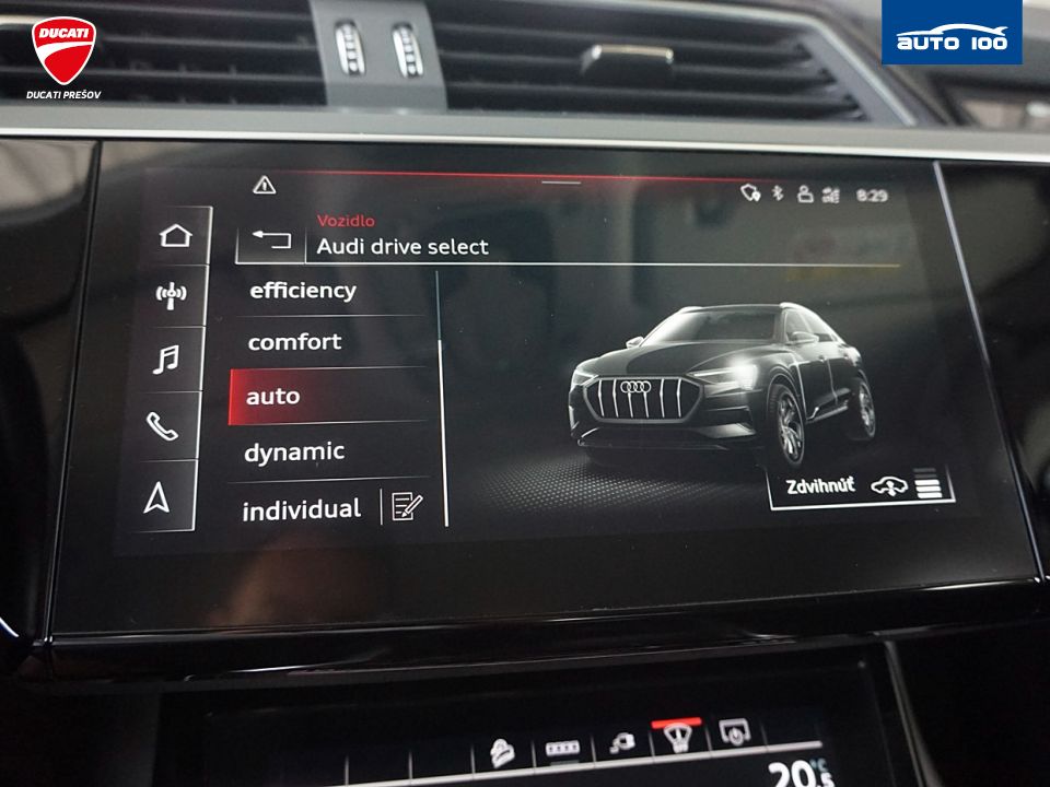 Audi e-tron Sportback S Line quattro 55 electric 300kW Matrix.