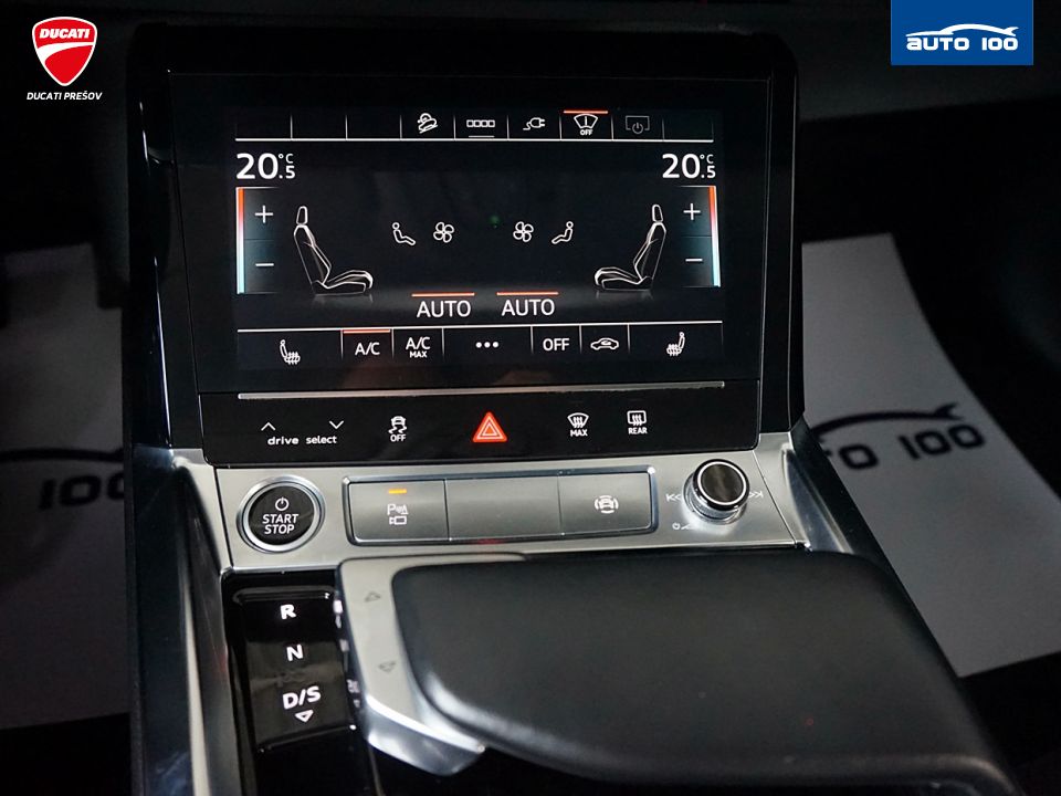 Audi e-tron Sportback S Line quattro 55 electric 300kW Matrix.