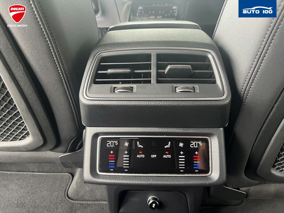 Audi e-tron Sportback S Line quattro 55 electric 300kW Matrix.