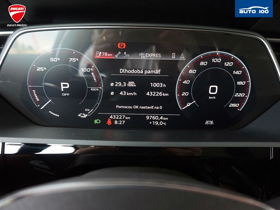 Audi e-tron Sportback S Line quattro 55 electric 300kW Matrix.