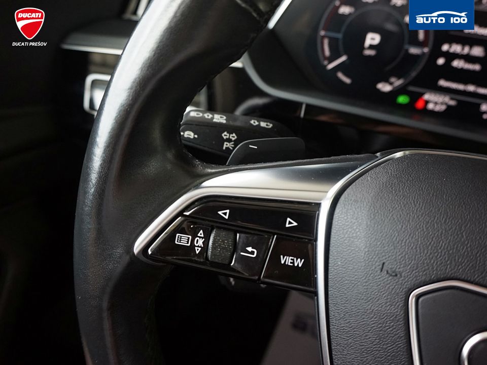 Audi e-tron Sportback S Line quattro 55 electric 300kW Matrix.