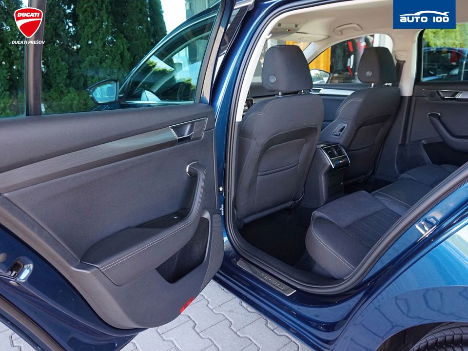 Škoda Superb Estate Style 2.0 TDI 110kW 7-DSG Matrix-Beam
