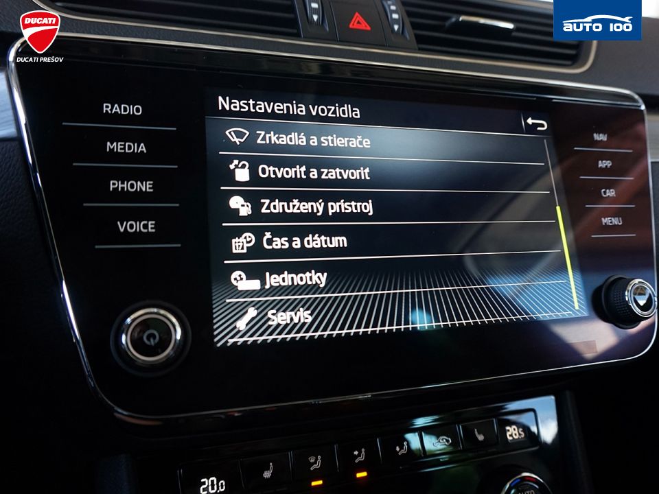 Škoda Superb Estate Style 2.0 TDI 110kW 7-DSG Matrix-Beam