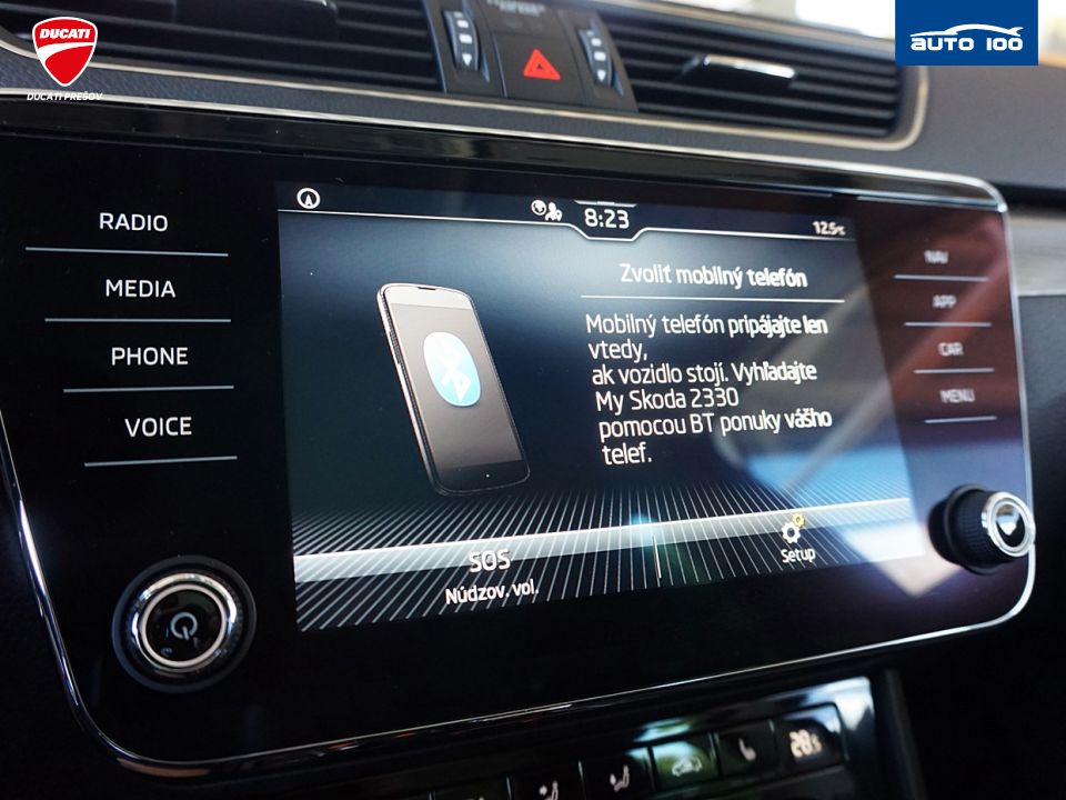 Škoda Superb Estate Style 2.0 TDI 110kW 7-DSG Matrix-Beam