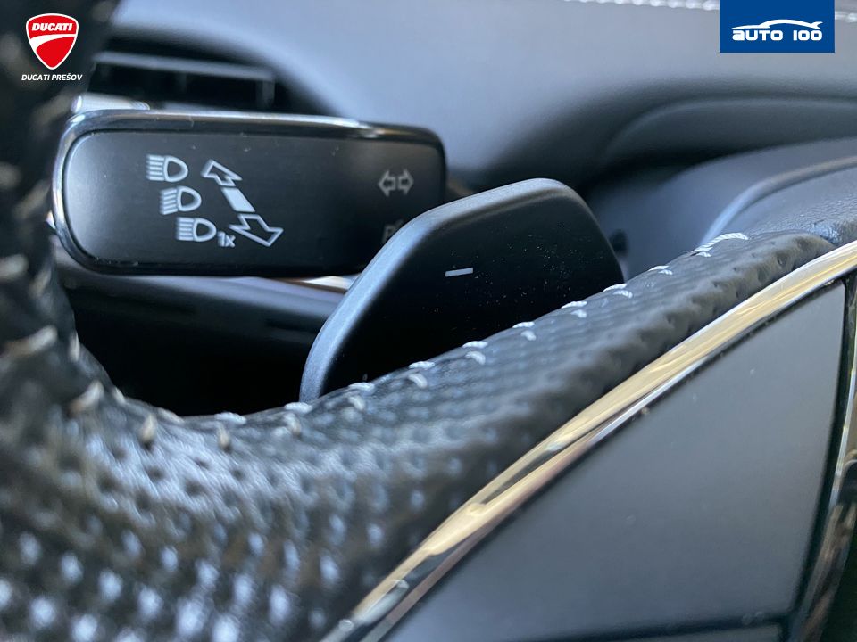 Škoda Enyaq iV RS, 220kW, Tepelné čerpadlo, Matrix-Beam. SoH 90.4%
