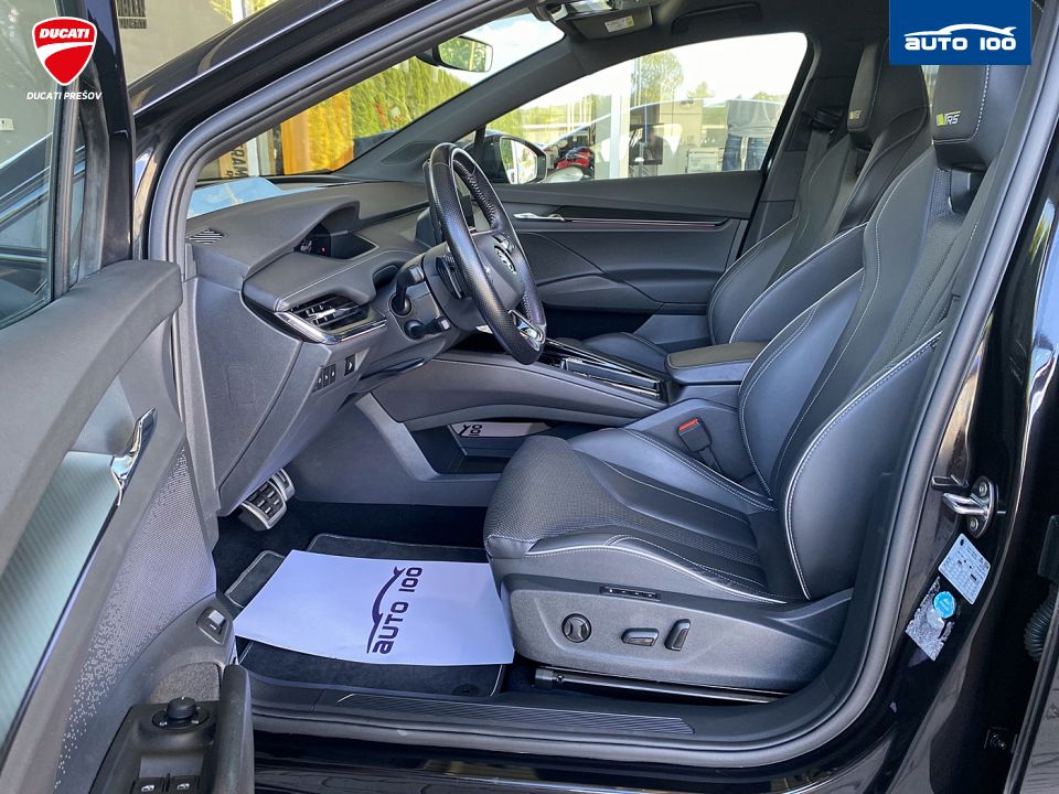 Škoda Enyaq iV RS, 220kW, Tepelné čerpadlo, Matrix-Beam. SoH 90.4%