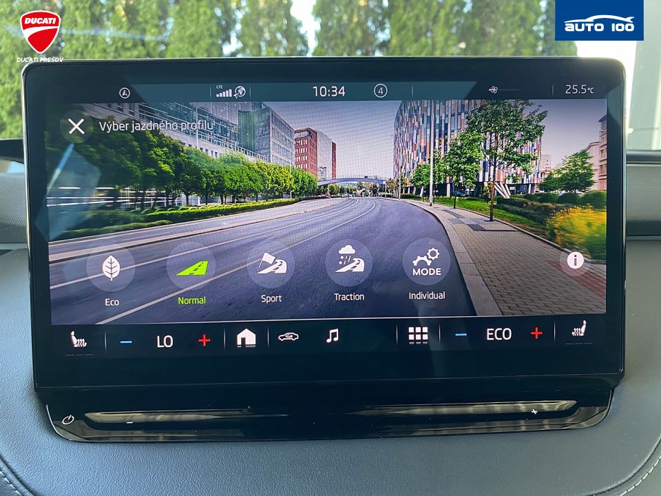 Škoda Enyaq iV RS, 220kW, Tepelné čerpadlo, Matrix-Beam. SoH 90.4%