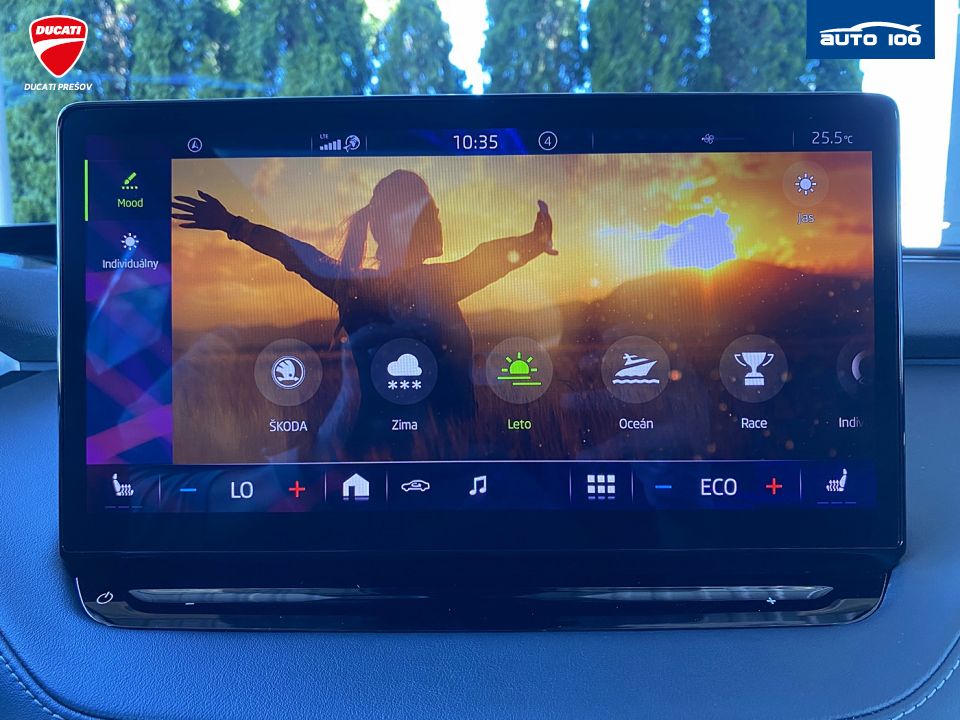 Škoda Enyaq iV RS, 220kW, Tepelné čerpadlo, Matrix-Beam. SoH 90.4%