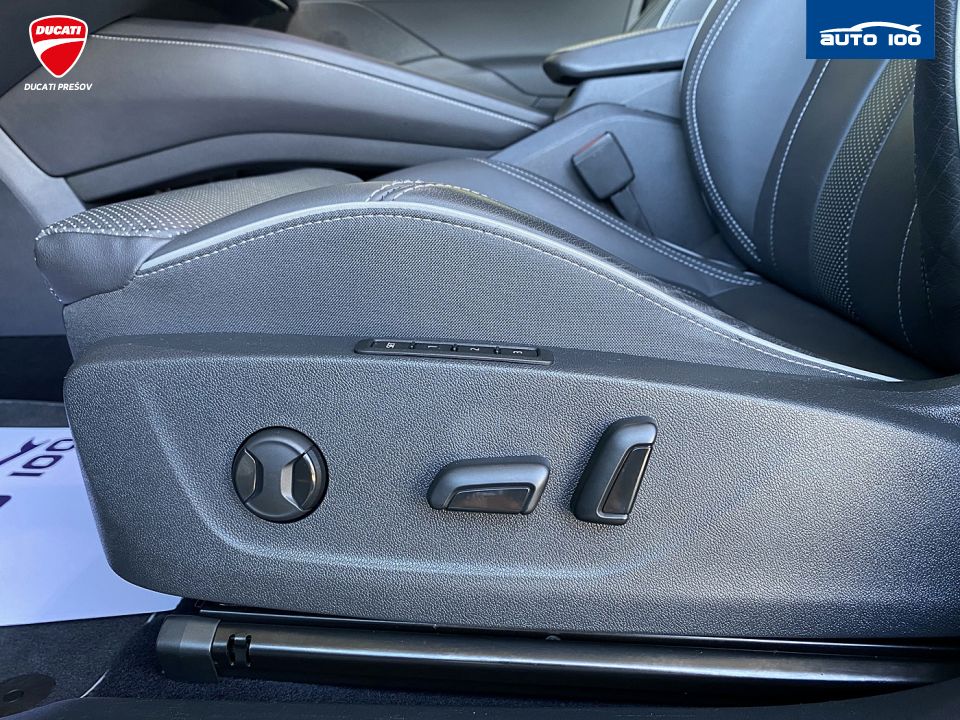 Škoda Enyaq iV RS, 220kW, Tepelné čerpadlo, Matrix-Beam. SoH 90.4%