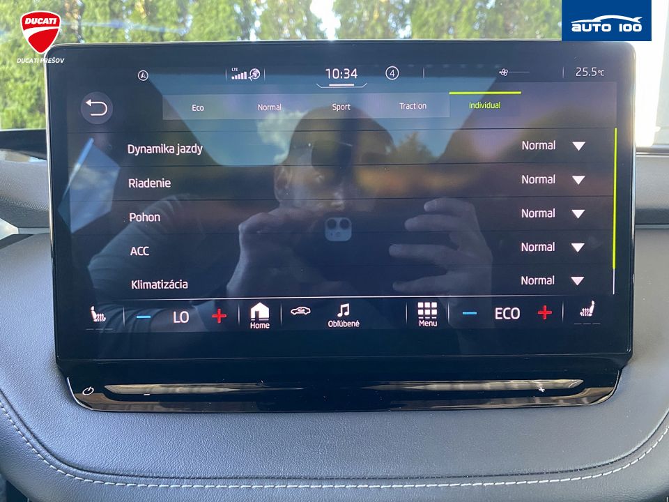 Škoda Enyaq iV RS, 220kW, Tepelné čerpadlo, Matrix-Beam. SoH 90.4%