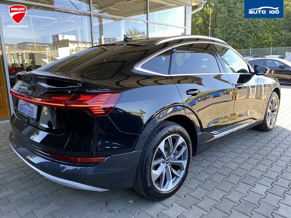 Audi e-tron Sportback advanced quattro 55, 300kW