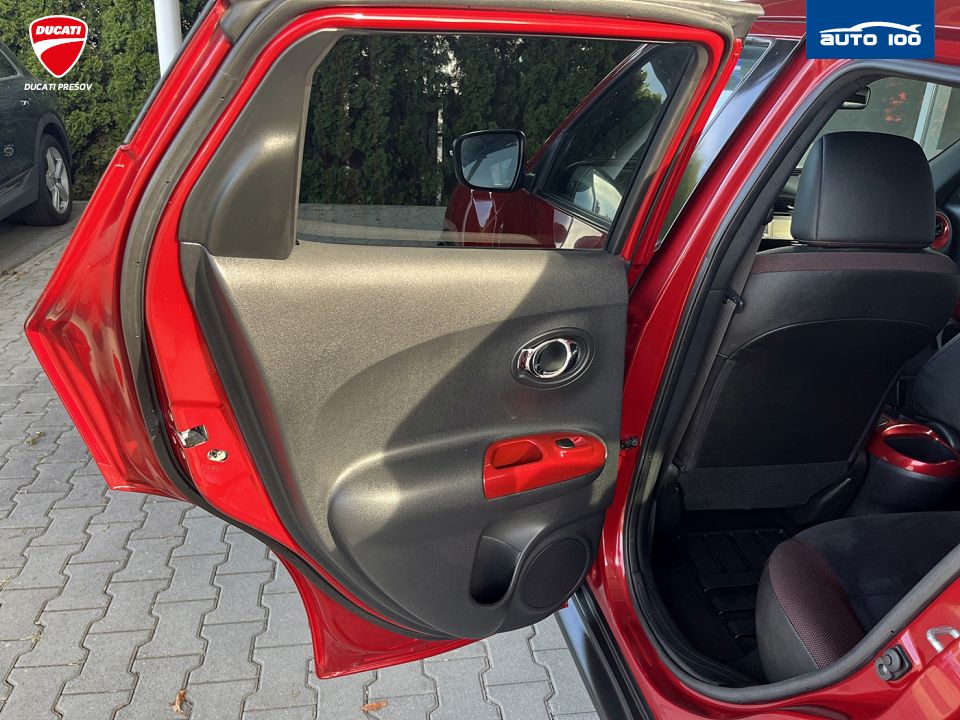Nissan Juke N-Connecta 1,6i 86kW, Automat