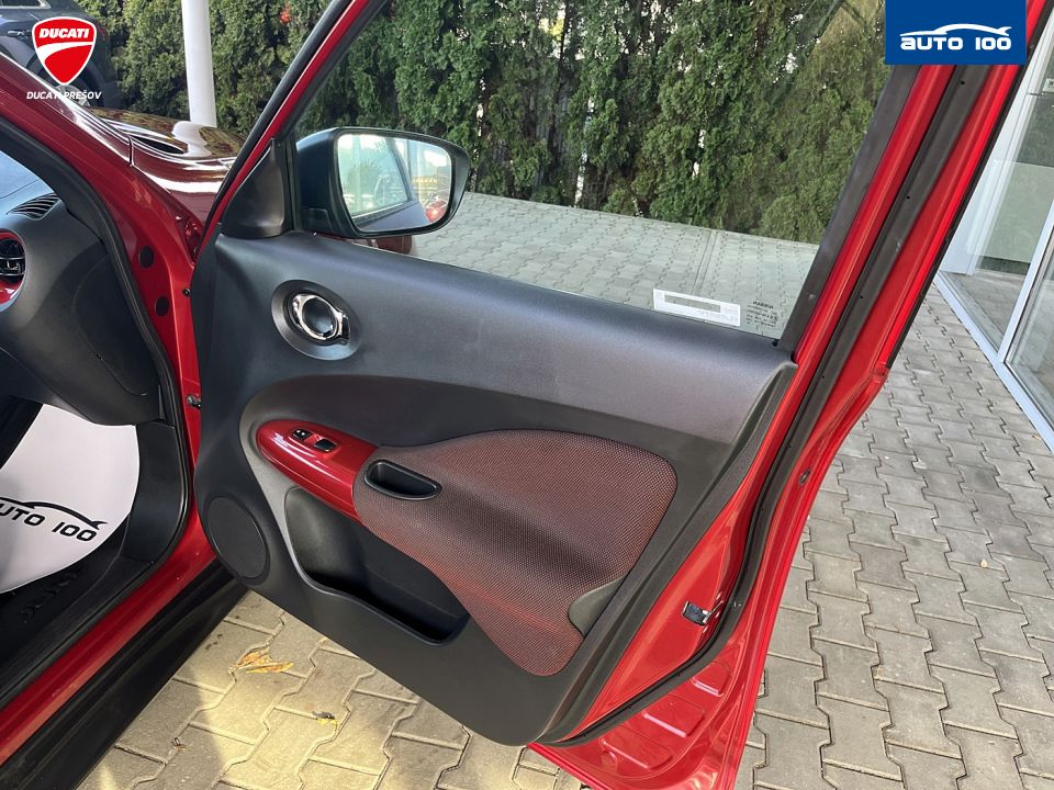 Nissan Juke N-Connecta 1,6i 86kW, Automat